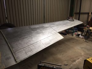 16/06/2015 - The wing has been completely stripped and sanded…